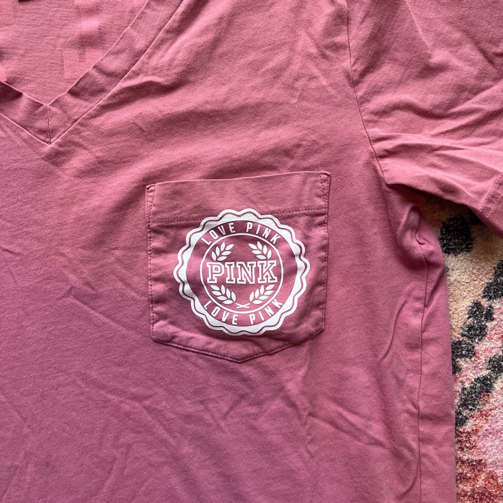 PINK Victoria Secret will this be on the test oversized tee ⭐️ XS - Picture 4 of 5